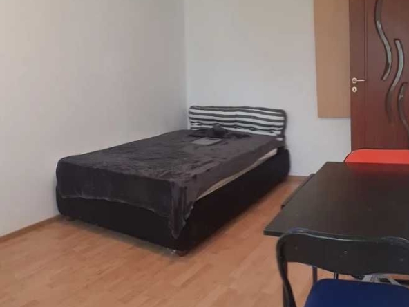 Дава се под наем Едностаен апартамент в Пловдив, Кършияка - 40 кв.м за 183.6 € - Снимка #1