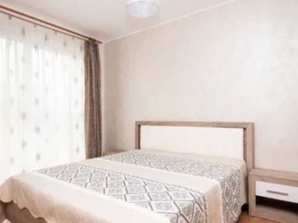 Дава се под наем Двустаен апартамент в Пловдив, Кършияка - 65 кв.м за 306 € - Снимка #1