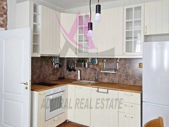 Дава се под наем Тристаен апартамент в Варна, ВИНС - 75 кв.м за 550 € - Снимка #1