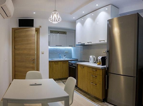 Дава се под наем Четиристаен апартамент в Пловдив, Център - 90 кв.м за 650 € - Снимка #1