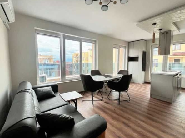 Дава се под наем Двустаен апартамент в Пловдив, Остромила - 80 кв.м за 499.8 € - Снимка #1