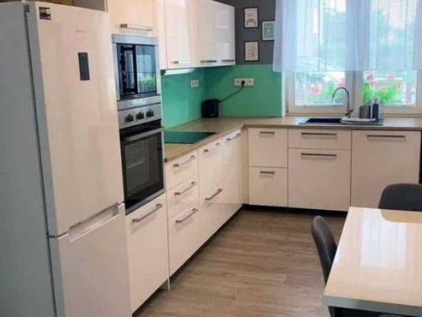 Дава се под наем Едностаен апартамент в Пловдив, Христо Смирненски - 40 кв.м за 209.1 € - Снимка #1