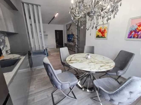 Дава се под наем Тристаен апартамент в София, Кръстова вада - 107 кв.м за 1296.42 € - Снимка #1