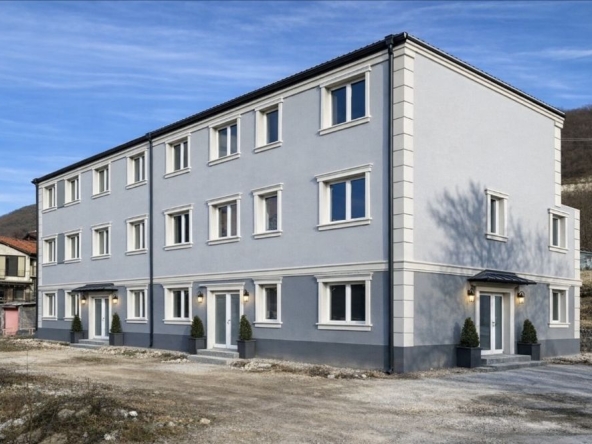 Многостаен апартамент в Провадия - 100 кв.м за 306 €/кв.м - Снимка #1