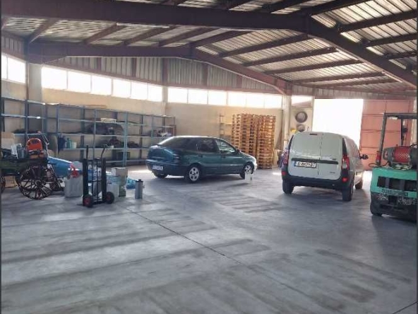 Дава се под наем Склад в Варна, Западна промишлена зона - 360 кв.м за 1377 € - Снимка #1