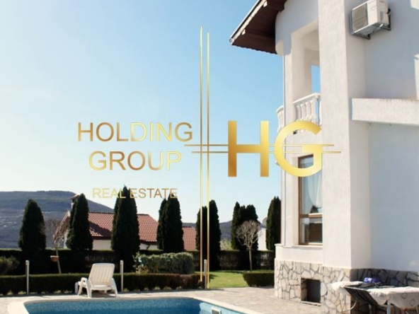 Къща в с. Оброчище, Област Добрич - 250 кв.м за 1400 €/кв.м - Снимка #1