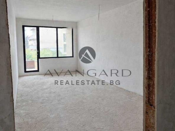 Двустаен апартамент в Пловдив, Център - 81 кв.м за 1178 €/кв.м - Снимка #1