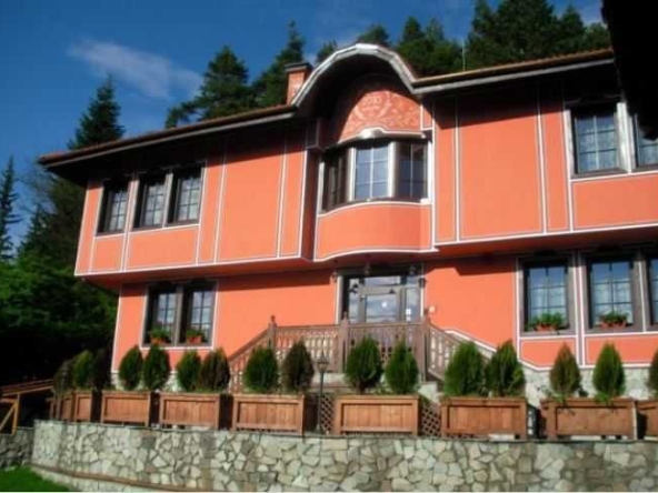 Хотел в Копривщица - 1000 кв.м за 680 €/кв.м - Снимка #1