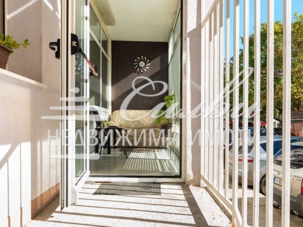 Магазин в Шумен, Център - 88 кв.м за 1800 €/кв.м - Снимка #1