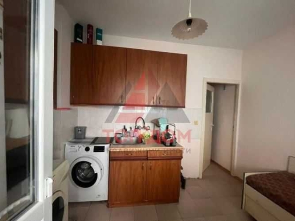 Дава се под наем Двустаен апартамент в Варна, Чаталджа - 50 кв.м за 306 € - Снимка #1