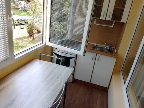 Дава се под наем Двустаен апартамент в София, 7-ми 11-ти километър - 45 кв.м за 484.5 € - Снимка #1