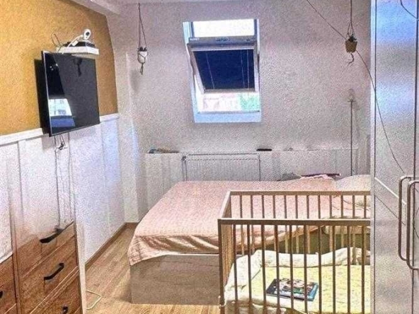 Дава се под наем Двустаен апартамент в Бургас, Изгрев - 50 кв.м за 163.2 € - Снимка #1