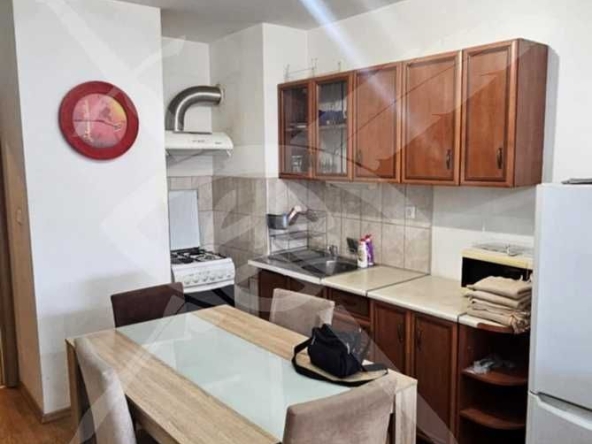 Дава се под наем Двустаен апартамент в Варна, Победа - 70 кв.м за 423.81 € - Снимка #1