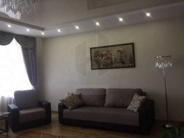 Дава се под наем Тристаен апартамент в Пловдив, Прослав - 88 кв.м за 280.5 € - Снимка #1