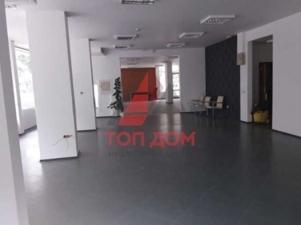 Дава се под наем Офис в Варна, Бизнес хотел - 155 кв.м за 1200 € - Снимка #1