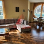 Дава се под наем Тристаен апартамент в Варна, Морска градина - 120 кв.м за 1000 € - Снимка #1