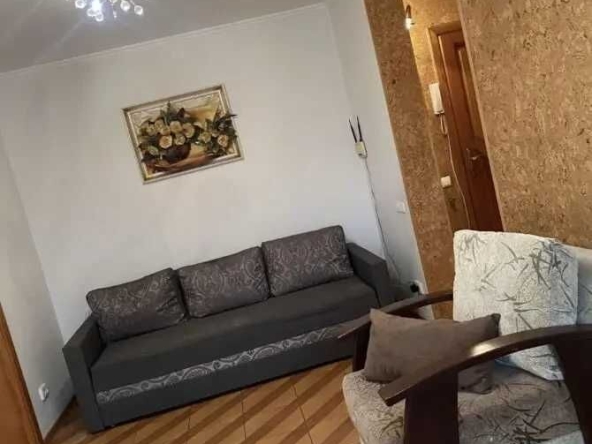 Дава се под наем Двустаен апартамент в София, Център - 56 кв.м за 397.8 € - Снимка #1