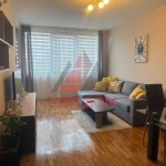 Дава се под наем Двустаен апартамент в к.к. Св.Св. Константин и Елена - 70 кв.м за 700 € - Снимка #1