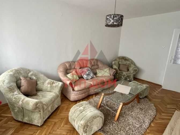 Дава се под наем Тристаен апартамент в Варна, Център - 75 кв.м за 510 € - Снимка #1