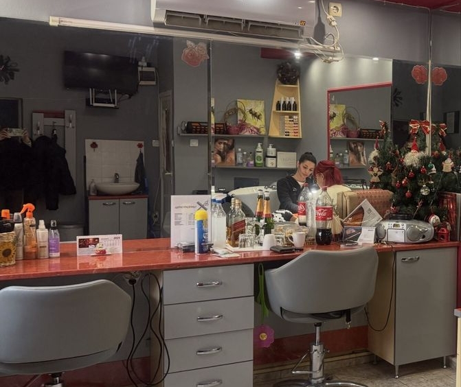 Дава се под наем  в Пловдив, Тракия -  кв.м за 169.32 € - Снимка #1