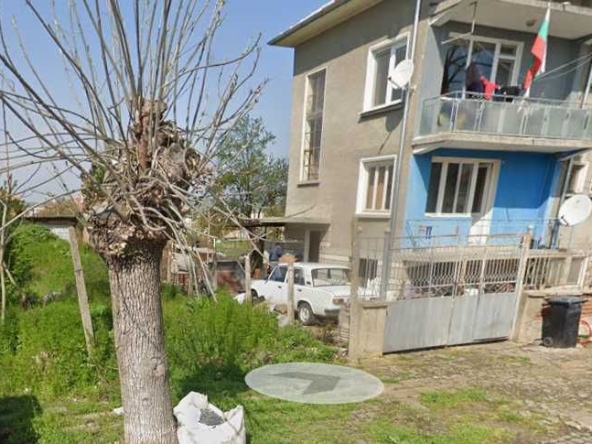 Къща в Елхово - 250 кв.м за 82 €/кв.м - Снимка #1