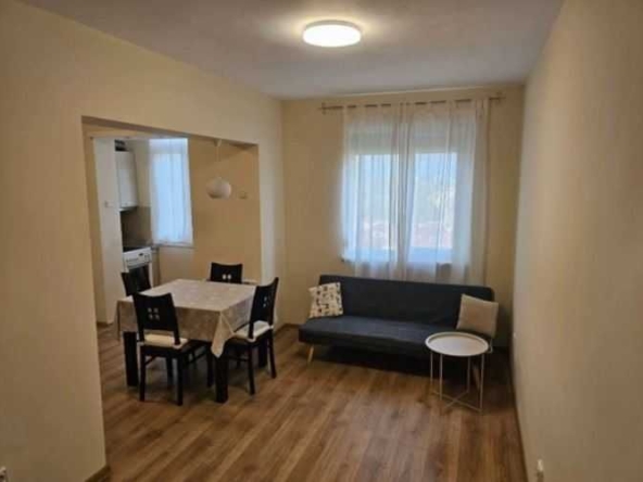 Дава се под наем Тристаен апартамент в София, Гео Милев - 93 кв.м за 647.19 € - Снимка #1