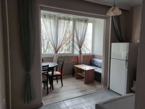 Дава се под наем Двустаен апартамент в Варна, Левски - 50 кв.м за 433.5 € - Снимка #1