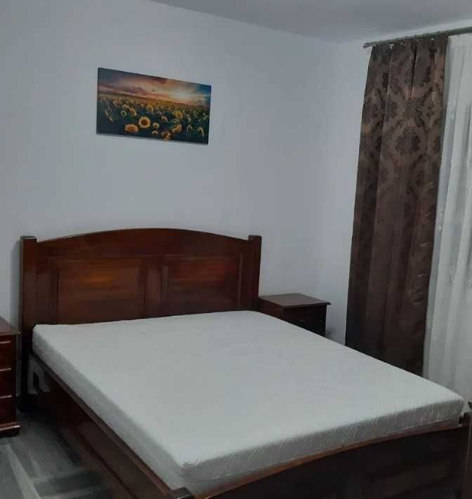 Дава се под наем Двустаен апартамент в Пловдив, Център - 65 кв.м за 306 € - Снимка #1