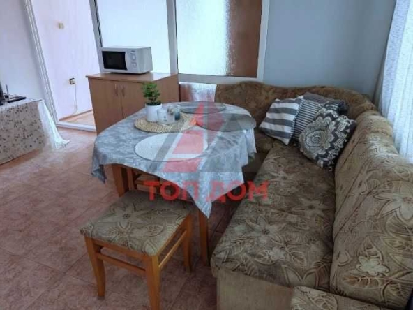 Дава се под наем Тристаен апартамент в Варна, ВИНС - 75 кв.м за 459 € - Снимка #1