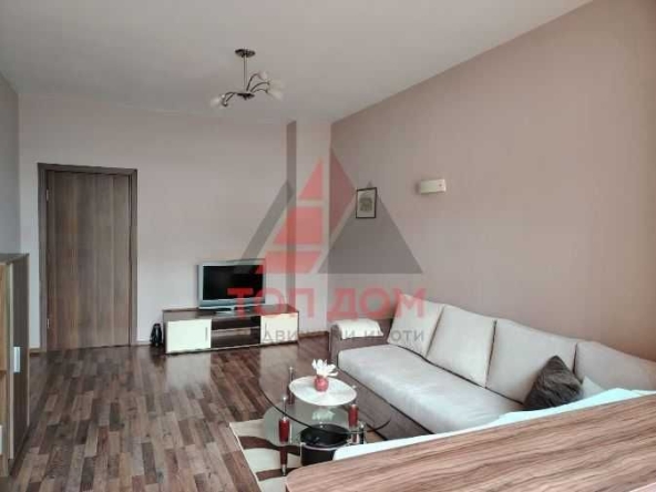 Дава се под наем Тристаен апартамент в Варна, Левски - 69 кв.м за 612 € - Снимка #1