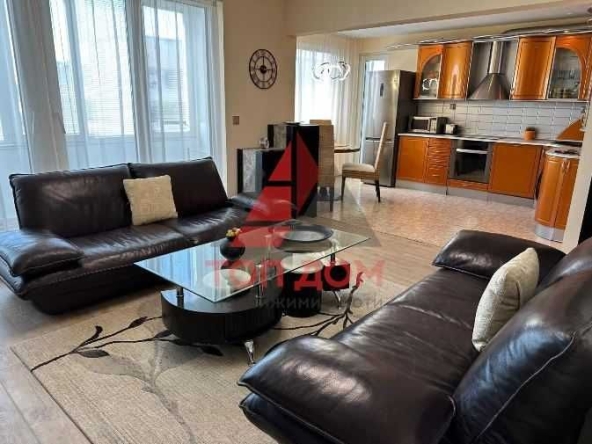 Дава се под наем Тристаен апартамент в Варна, Чайка - 110 кв.м за 1000 € - Снимка #1