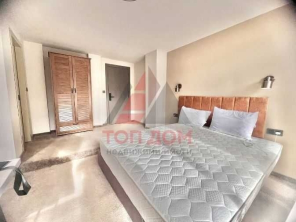 Дава се под наем Тристаен апартамент в к.к. Св.Св. Константин и Елена - 84 кв.м за 210000 € - Снимка #1