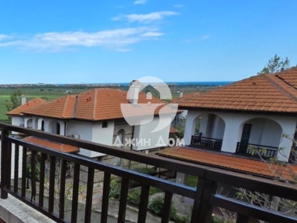 Тристаен апартамент в Ахелой - 90 кв.м за 1167 €/кв.м - Снимка #1