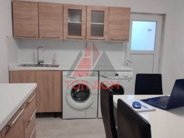 Дава се под наем Двустаен апартамент в Варна, Левски - 45 кв.м за 306 € - Снимка #1