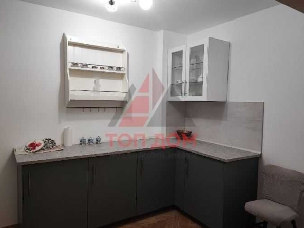 Дава се под наем Тристаен апартамент в Варна, Колхозен пазар - 98 кв.м за 484.5 € - Снимка #1