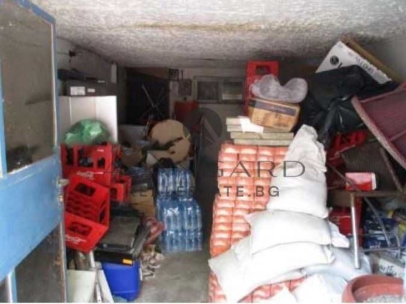 Гараж / Паркомясто в Пловдив, Кършияка - 27 кв.м за 704 €/кв.м - Снимка #1