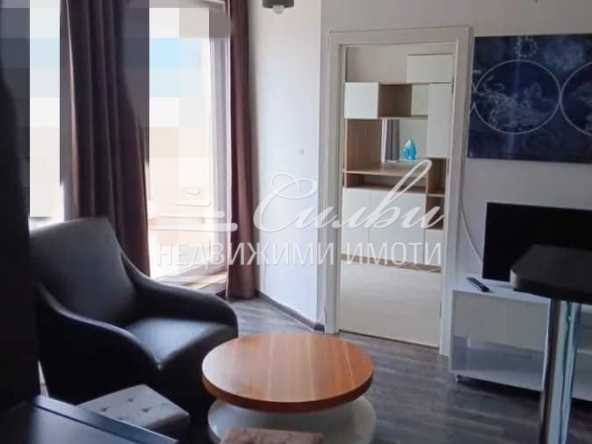 Дава се под наем Двустаен апартамент в Шумен, Център - 60 кв.м за 331.5 € - Снимка #1