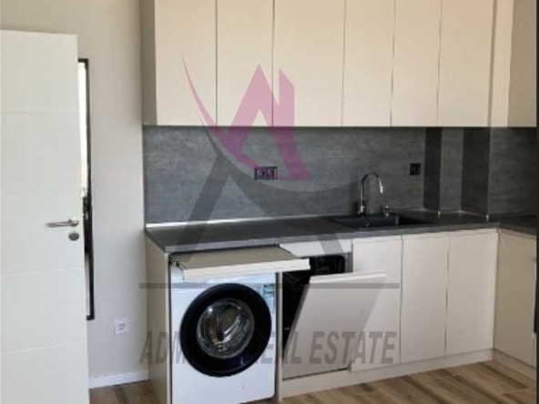 Дава се под наем Двустаен апартамент в Варна, Колхозен пазар - 50 кв.м за 458.49 € - Снимка #1