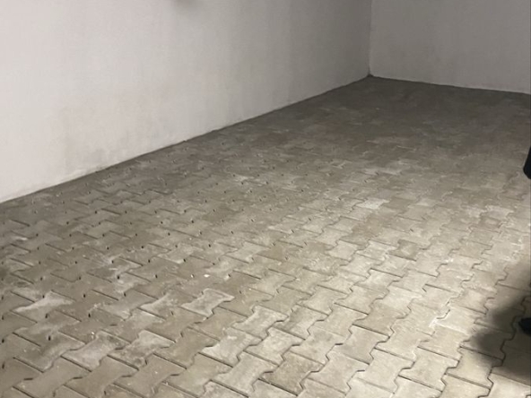 Дава се под наем Гараж / Паркомясто в Варна, Христо Ботев - 16 кв.м за 102 € - Снимка #1