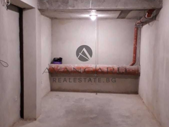 Гараж / Паркомясто в Пловдив, Кючук Париж - 18 кв.м за 738 €/кв.м - Снимка #1