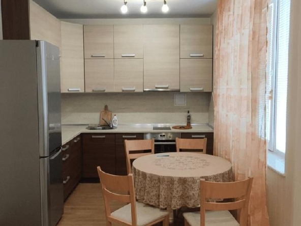 Дава се под наем Двустаен апартамент в София, Слатина - 70 кв.м за 530 € - Снимка #1