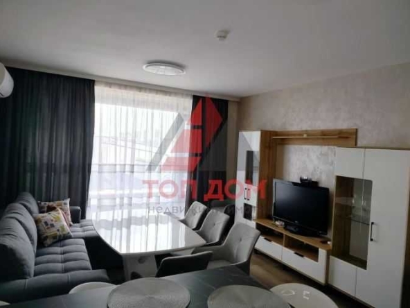 Дава се под наем Тристаен апартамент в Варна, Младост 1 - 100 кв.м за 816 € - Снимка #1