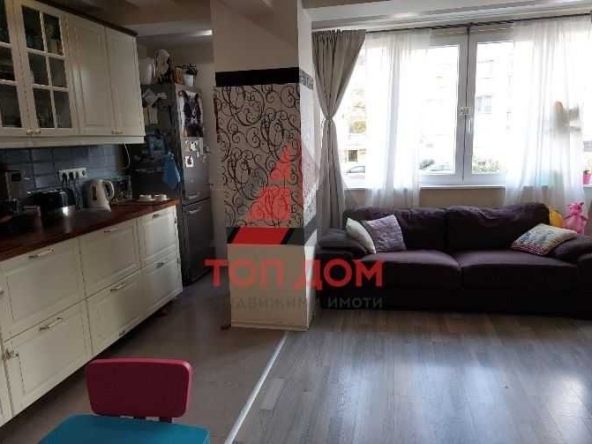 Дава се под наем Тристаен апартамент в Варна, Окръжна болница - 85 кв.м за 861.9 € - Снимка #1