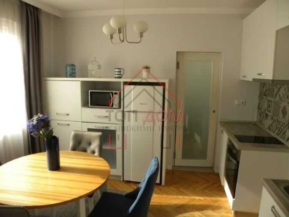 Дава се под наем Двустаен апартамент в Варна, Център - 55 кв.м за 510 € - Снимка #1