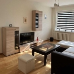 Дава се под наем Тристаен апартамент в Бургас, Изгрев - 96 кв.м за 484.5 € - Снимка #1