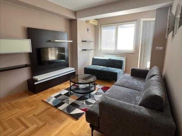 Дава се под наем Тристаен апартамент в Пловдив, Централна гара - 84 кв.м за 367.2 € - Снимка #1