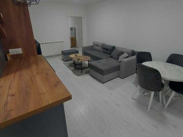 Дава се под наем Двустаен апартамент в София, Надежда 1 - 65 кв.м за 561 € - Снимка #1