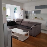 Дава се под наем Тристаен апартамент в София, Витоша - 89 кв.м за 637.5 € - Снимка #1