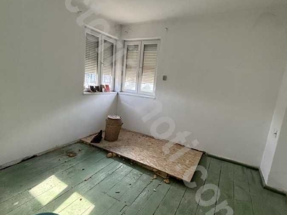 Етаж от къща в Велико Търново, Център - 100 кв.м за 890 €/кв.м - Снимка #1