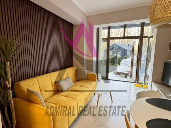 Дава се под наем Двустаен апартамент в к.к. Златни пясъци - 50 кв.м за 650 € - Снимка #1